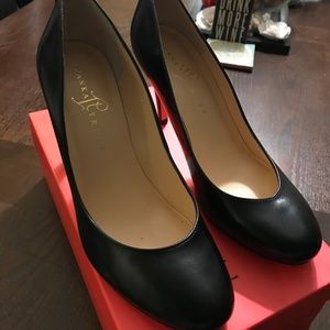 Ivanka Trump Black Pump Heels AMORO 8.5M